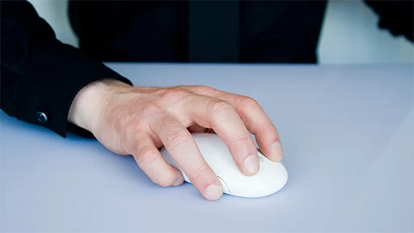 Mouse keeps freezing